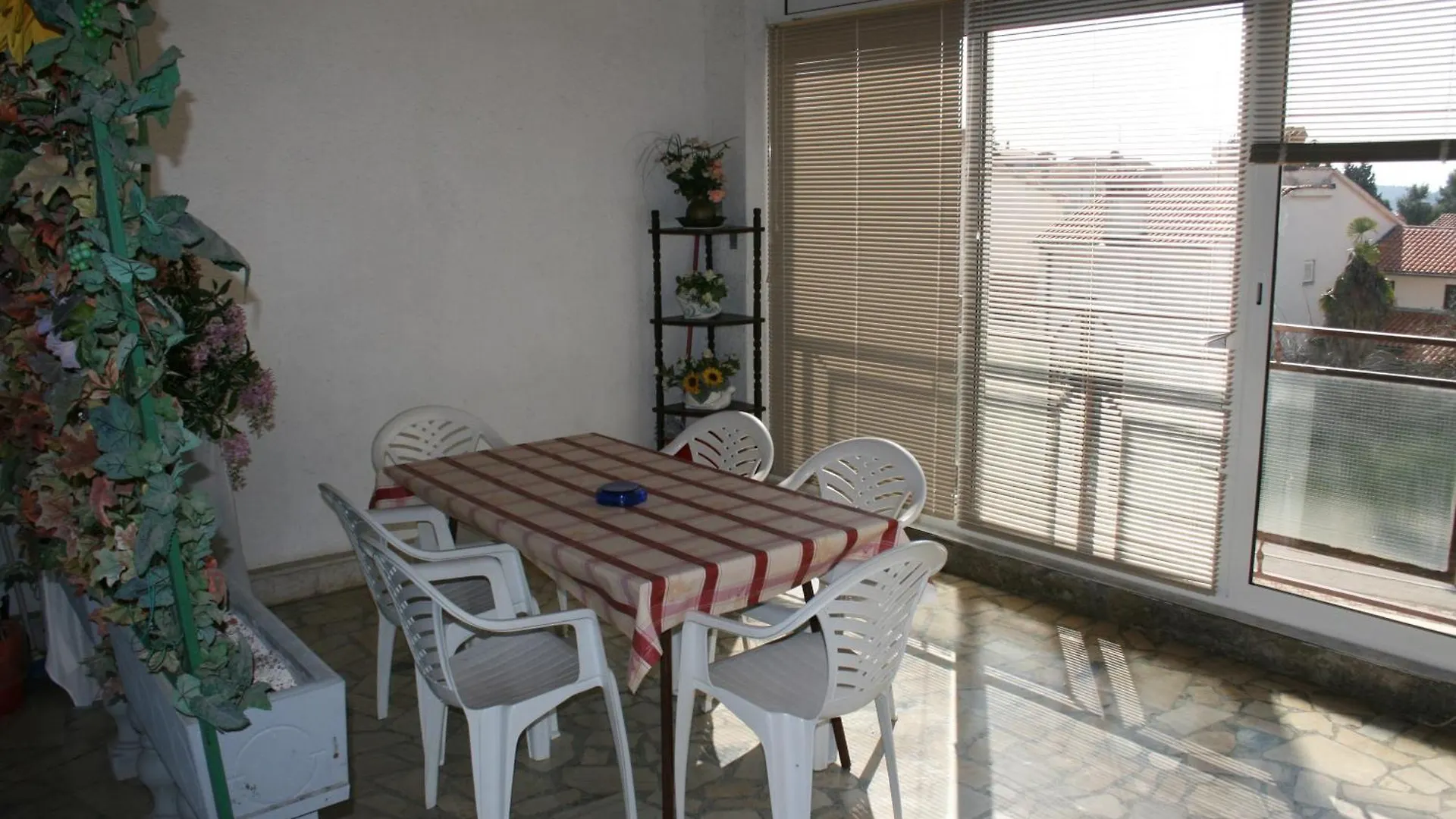 Apartments Paradiso Pula 0*,  Croatia