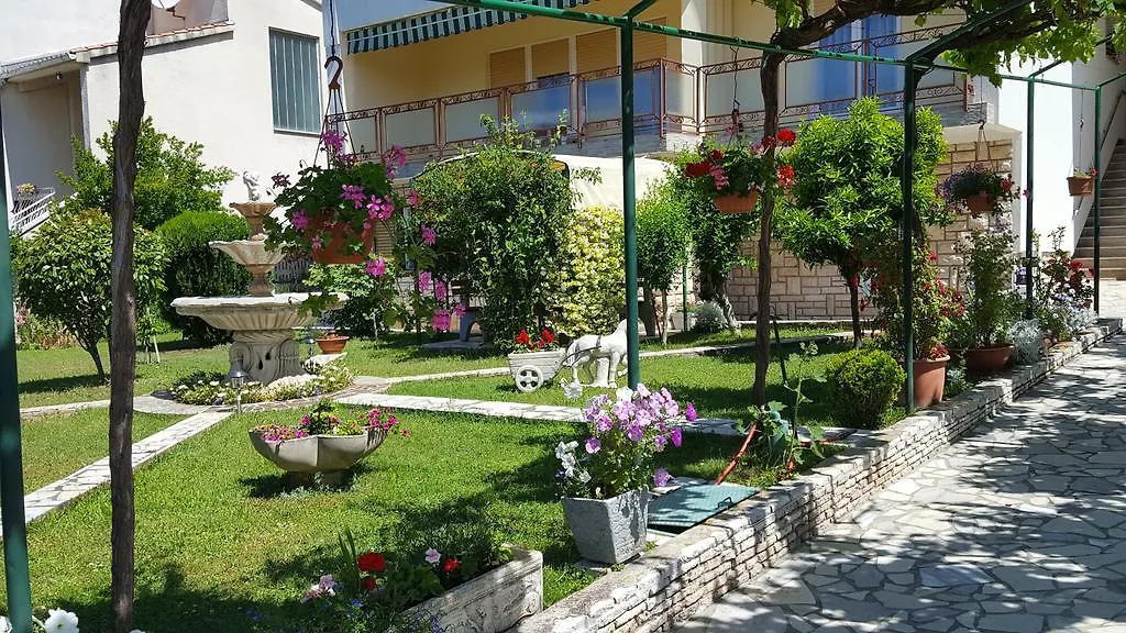 Apartments Paradiso Pula 0*,