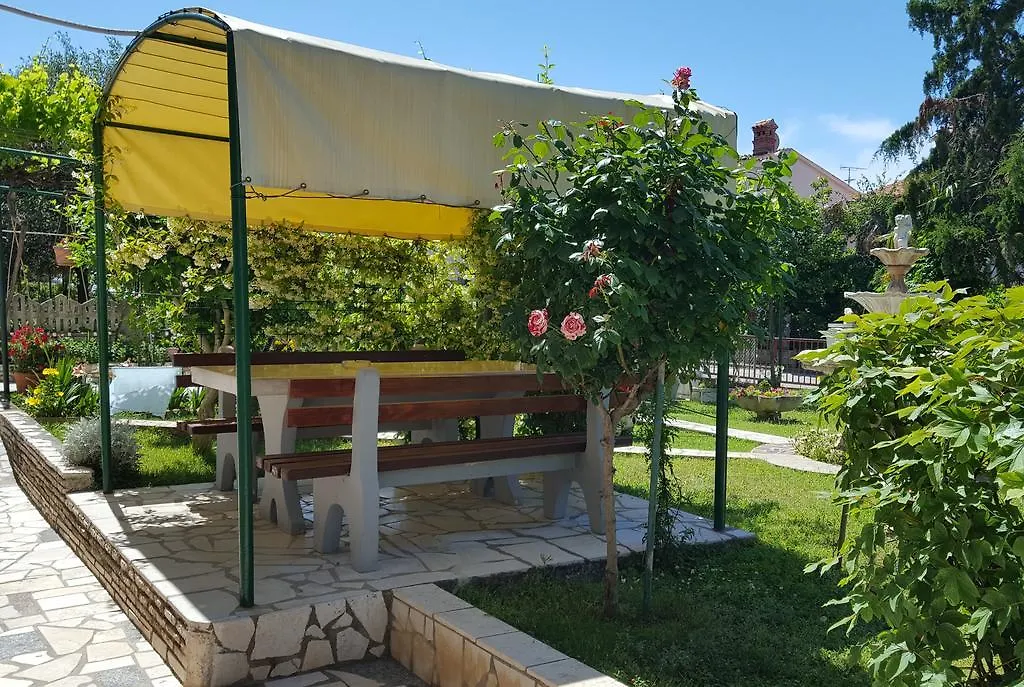 Apartments Paradiso Pula Croatia