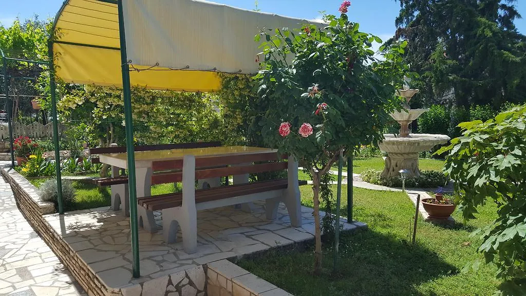 Apartments Paradiso Pola